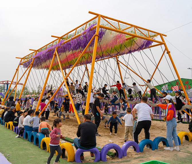 網(wǎng)紅大秋千 網(wǎng)紅大秋千